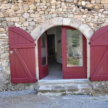 Mas De La Borie -chambre D'hotes Bed & Breakfast *